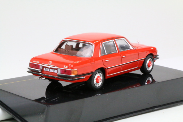Mercedes 450SEL w116 1975, punainen
