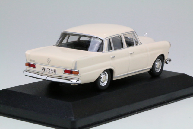 Mercedes 200D (W110) 1965, beige - Sulje napsauttamalla kuva