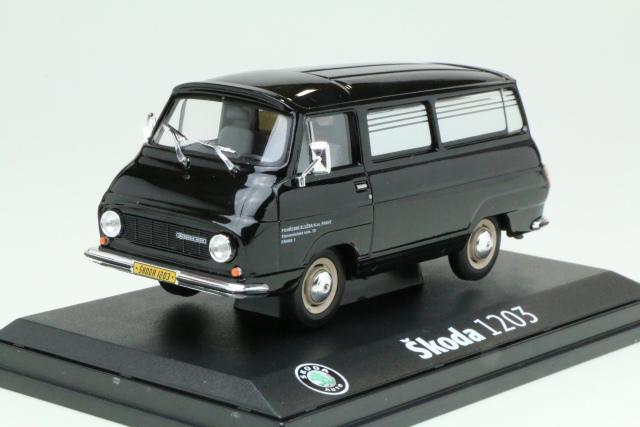 Skoda 1203 Ruumisauto 1968, musta