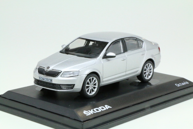 Skoda Octavia III 2012, silver