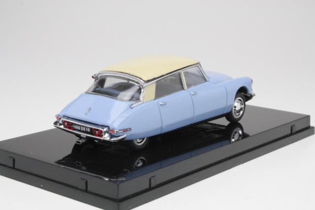 Citroen DS19 1956, sininen - Sulje napsauttamalla kuva