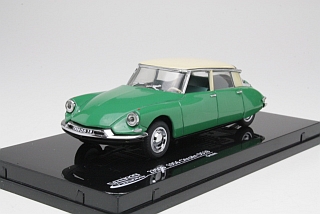 Citroen DS19 1956, vihreä - Sulje napsauttamalla kuva