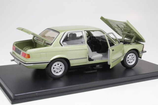 BMW 318i (e21) 1981, vihreä
