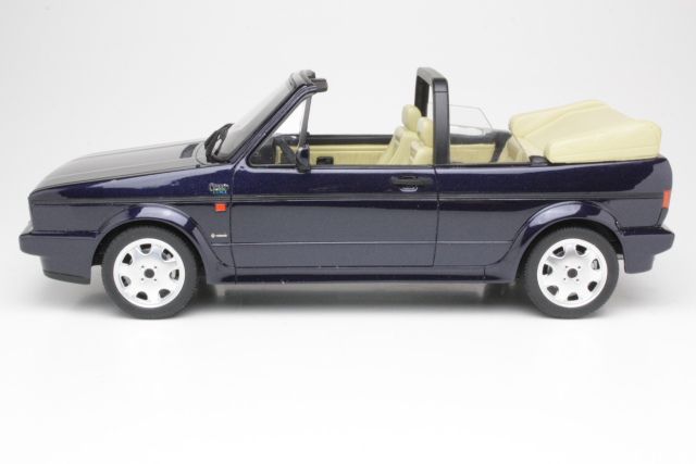 VW Golf 1 Cabriolet 1988, tummansininen - Sulje napsauttamalla kuva