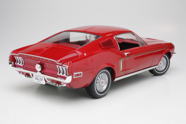 Ford Mustang GT Fastback 1968, punainen - Sulje napsauttamalla kuva