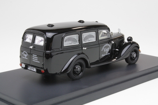 Mercedes 170V (w136) 1949, musta "Ruumisauto"