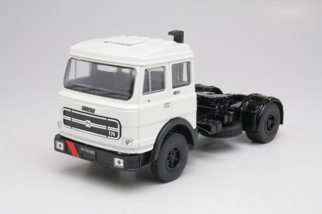 Fiat 170NT33 1976, valkoinen