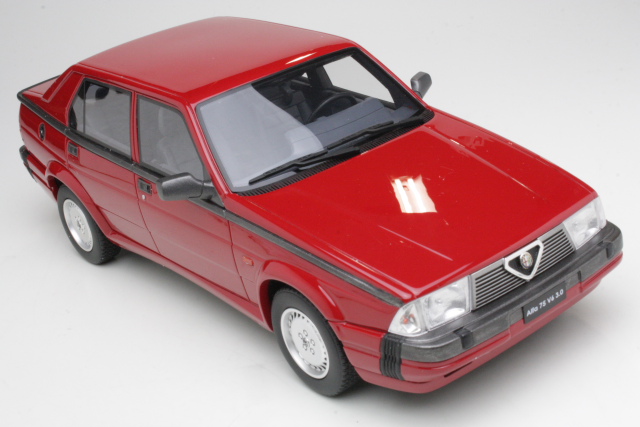 Alfa Romeo 75 V6 3.0 1987, punainen - Sulje napsauttamalla kuva