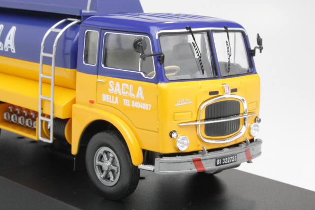 Fiat 682N 1966 "Scala", blue/yelow