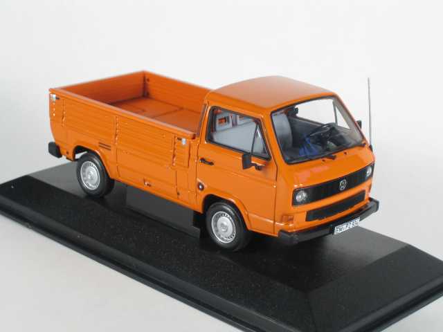 VW T3 Transporter 1983 Avolava, oranssi