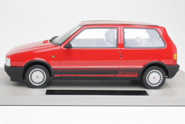 Fiat Uno Turbo i.e. 1987, punainen - Sulje napsauttamalla kuva