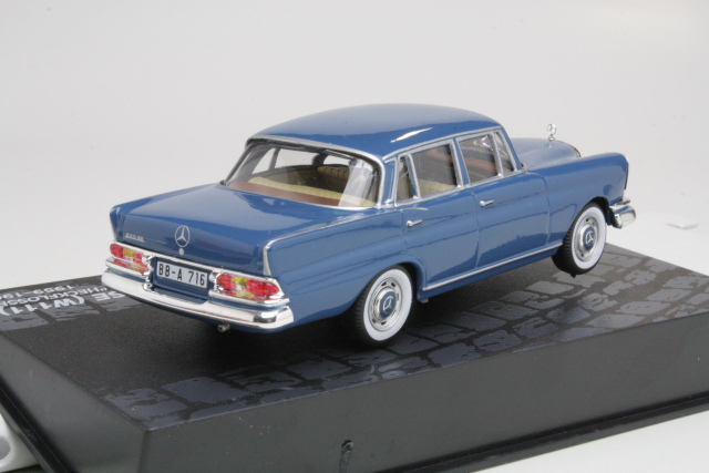 Mercedes 220SE (W111) Heckflosse 1959, sininen - Sulje napsauttamalla kuva