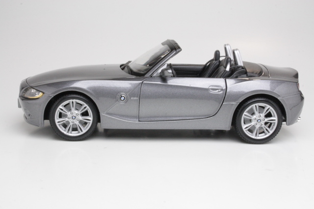 BMW Z4 Cabrio 2008, harmaa