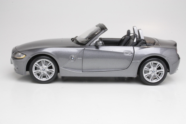 BMW Z4 Cabrio 2008, harmaa - Sulje napsauttamalla kuva