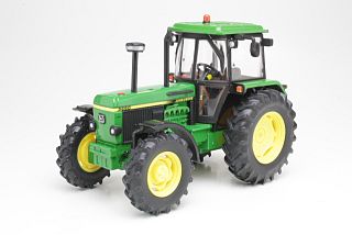 John Deere 3650 4wd 1986, vihreä - Sulje napsauttamalla kuva