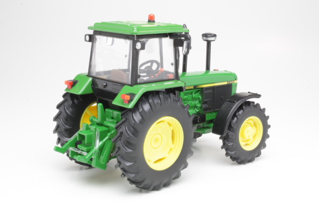 John Deere 3650 4wd 1986, vihreä - Sulje napsauttamalla kuva