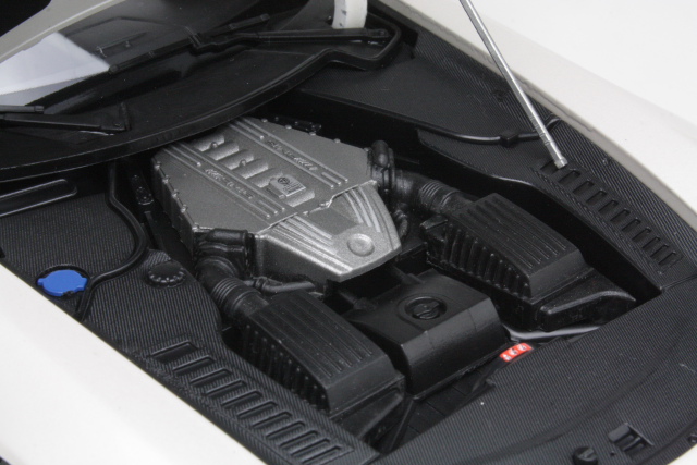 Mercedes SLS AMG Roadster (R197) 2011, valkoinen