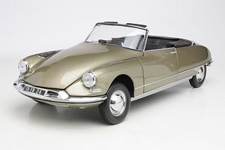Citroen DS19 Cabriolet 1961, beige