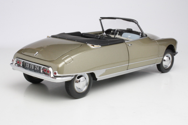 Citroen DS19 Cabriolet 1961, beige - Sulje napsauttamalla kuva