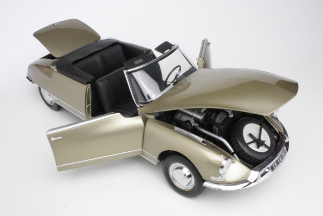 Citroen DS19 Cabriolet 1961, beige - Sulje napsauttamalla kuva