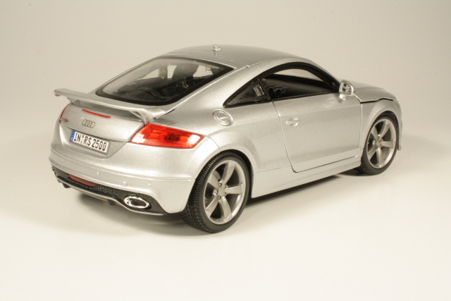 Audi TT RS, hopea