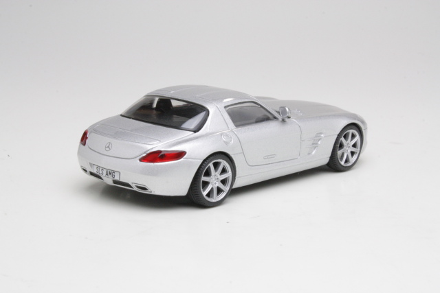 Mercedes SLS AMG (C197), silver - Click Image to Close