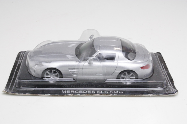 Mercedes SLS AMG (C197), silver