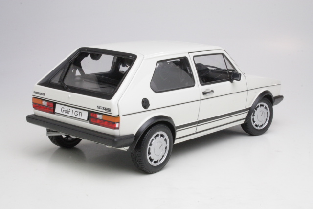 VW Golf 1 GTi 1983, valkoinen - Sulje napsauttamalla kuva