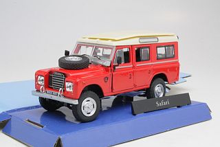 Land Rover 109 Safari, red