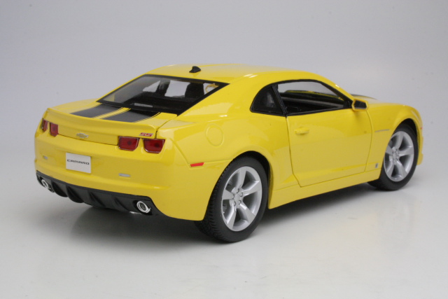 Chevrolet Camaro SS RS 2010, keltainen