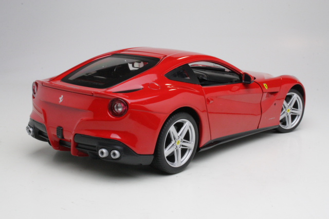 Ferrari F12 Berlinetta 2012, punainen - Sulje napsauttamalla kuva