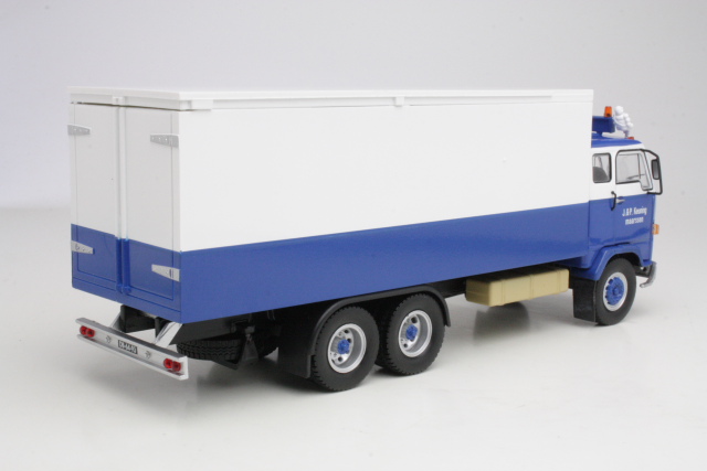 Volvo F88, sininen/valkoinen