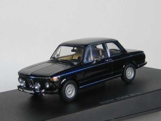 BMW 2002Tii L 1974, musta