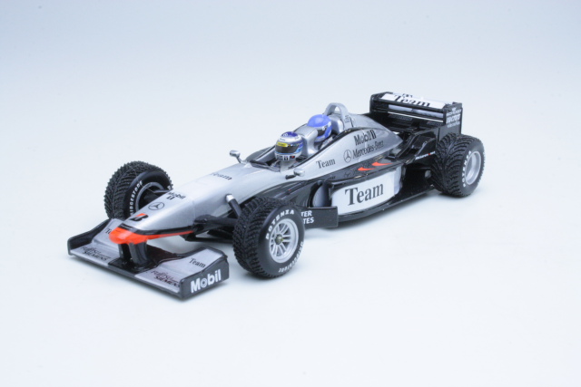 McLaren Mercedes MP4/98T, F1 1998, M.Häkkinen/E.Häkkinen - Sulje napsauttamalla kuva