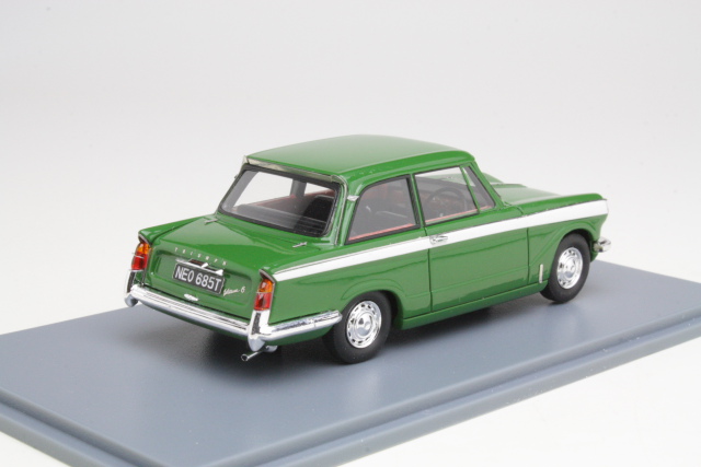 Triumph Vitesse 6 Saloon 1969, vihreä/valkoinen