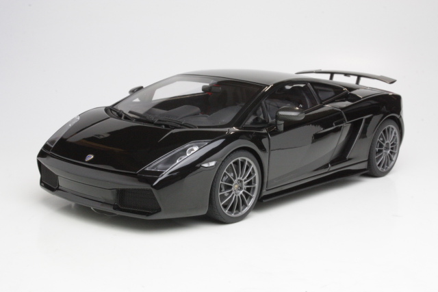 Lamborghini Gallardo Superleggera, black