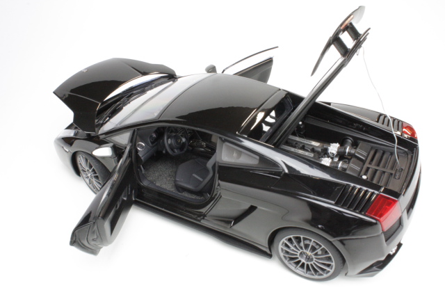 Lamborghini Gallardo Superleggera, musta - Sulje napsauttamalla kuva
