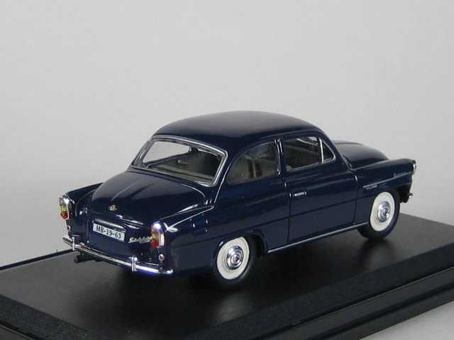 Skoda Octavia 1964, tummansininen