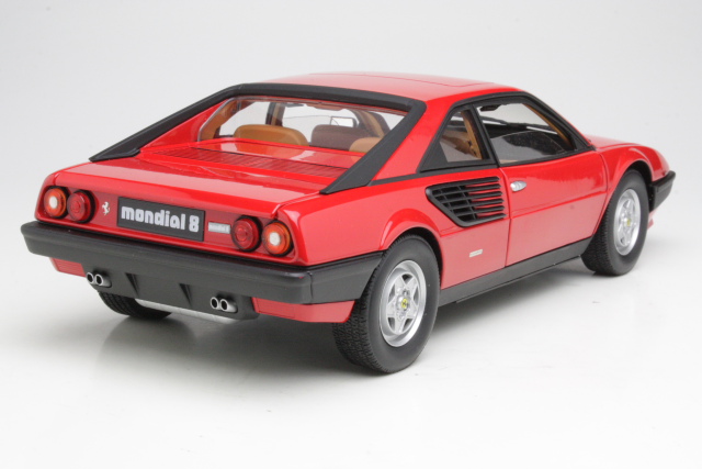 Ferrari Mondial 8, punainen - Sulje napsauttamalla kuva