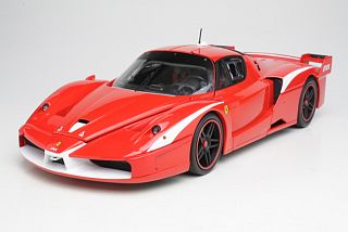 Ferrari FXX Evoluzione, punainen - Sulje napsauttamalla kuva