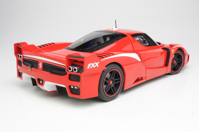 Ferrari FXX Evoluzione, red