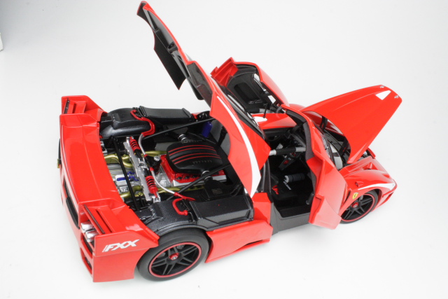 Ferrari FXX Evoluzione, red