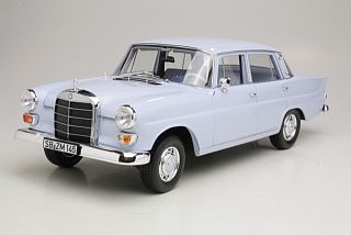 Mercedes 200 (w110) 1966, vaaleansininen - Sulje napsauttamalla kuva