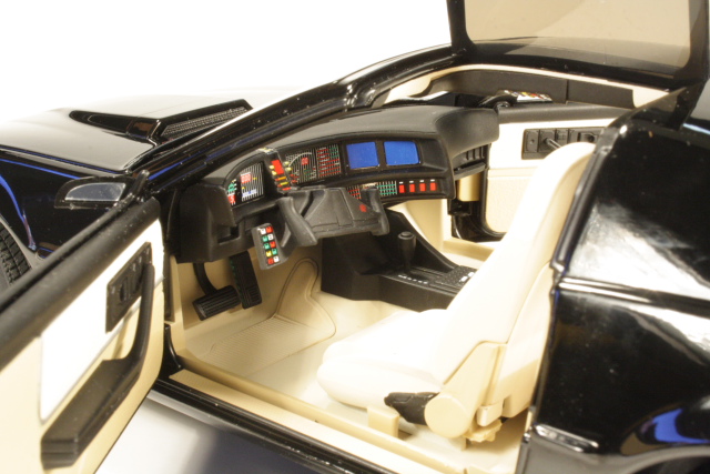 K.I.T.T. Pontiac Trans Am 1982 "Ritariässä"