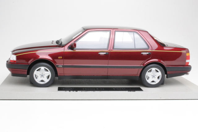 Lancia Thema 8.32 1984, red