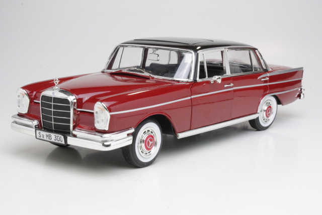 Mercedes 300SE 1961, punainen/musta - Sulje napsauttamalla kuva