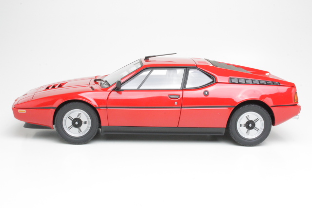 BMW M1 1978, punainen - Sulje napsauttamalla kuva