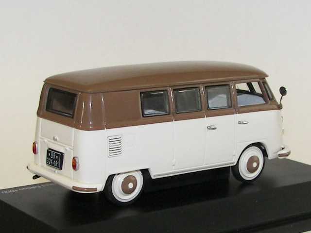 VW T1 Kleinbus, ruskea/valkoinen