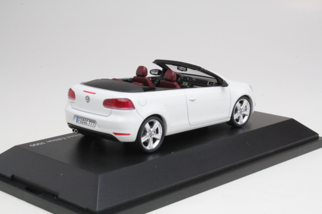 VW Golf 6 Cabriolet, white