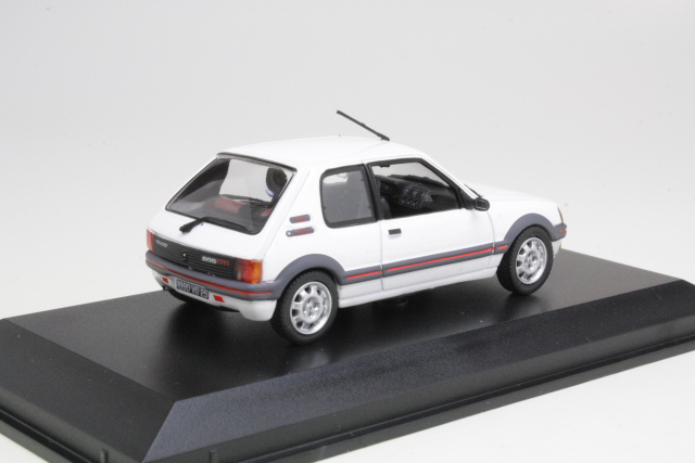 Peugeot 205 GTi 1.9 1990, valkoinen